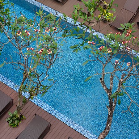 Hotel Santika Kuta Кута Экстерьер фото