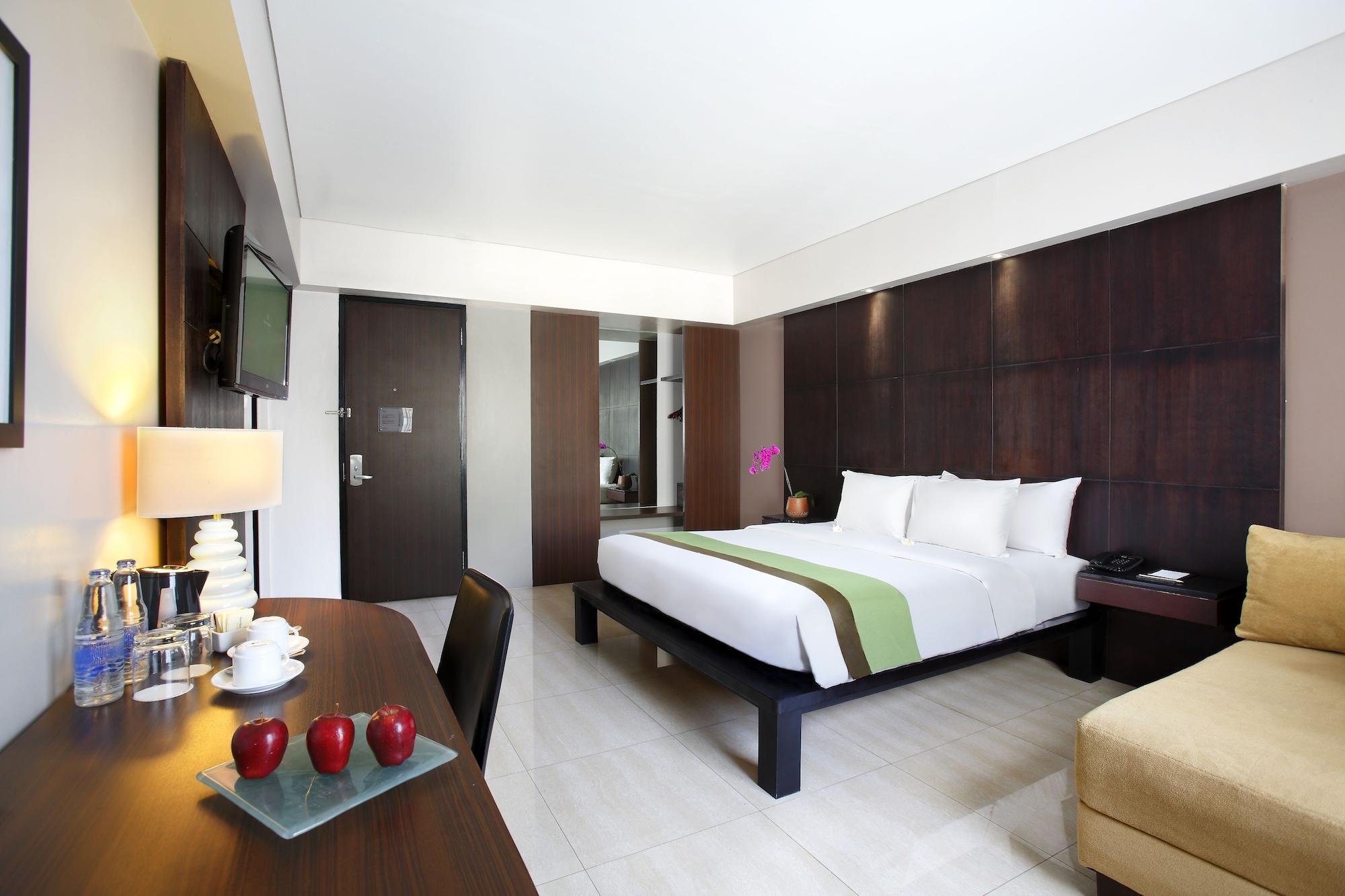 Hotel Santika Kuta Кута Экстерьер фото